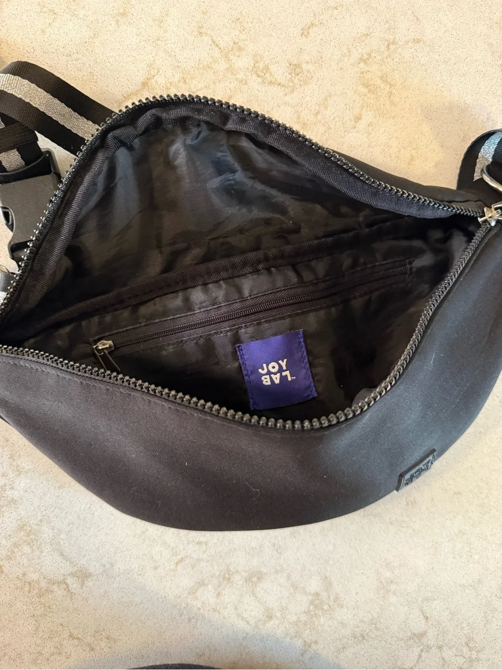 Joy Lab(Target) Waist Travel Bag - Picture 3 of 3